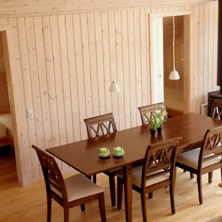 Four-bedroom In 4 *